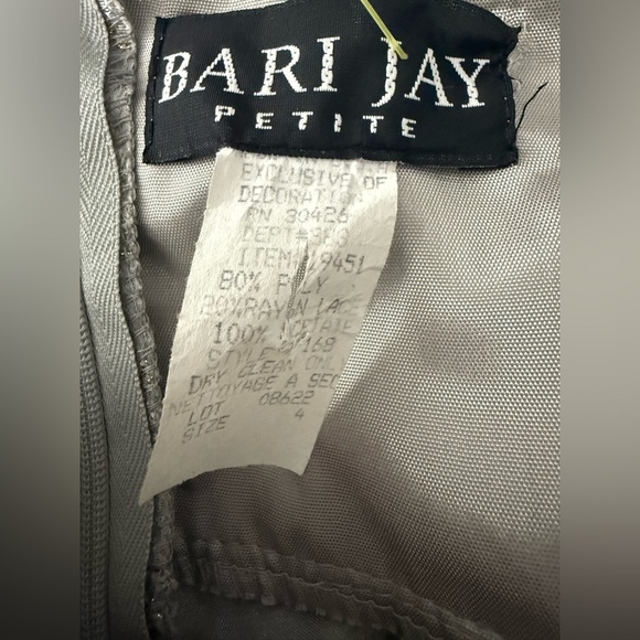 BARI JAY PETITE SILVER FLORAL LACE HALTER DRESS SZ 4 - Picture 3 of 11